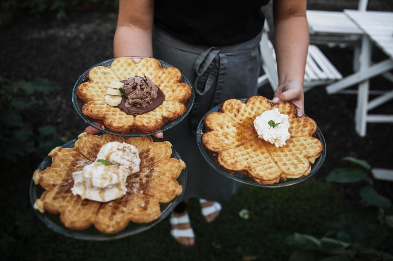 Dannäs Vaffelcafe Bed & Breakfast المظهر الخارجي الصورة